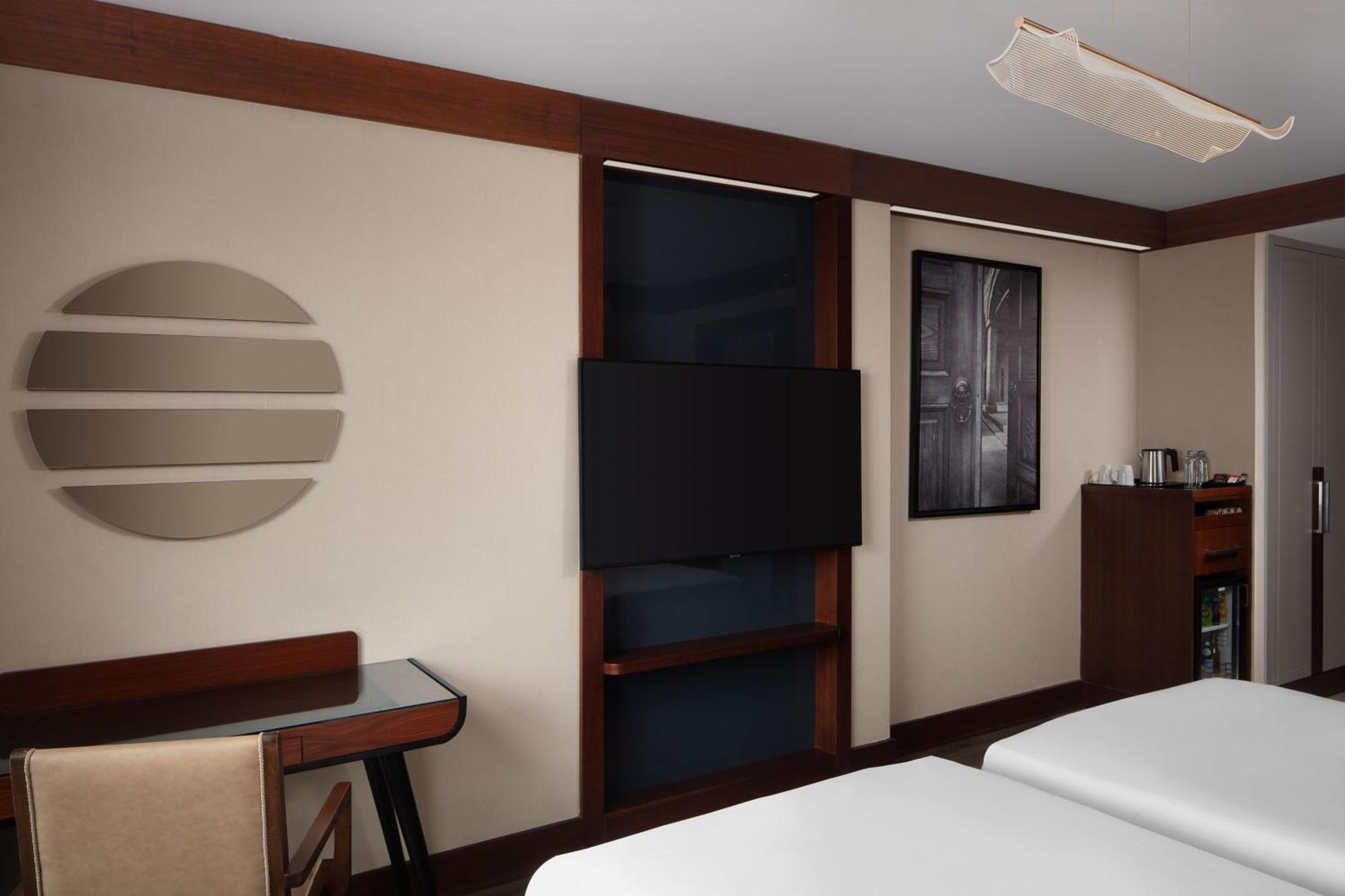 Sheraton Istanbul City Center Esterno foto